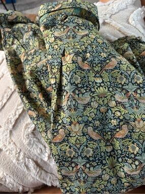 Liberty of London Green Floral and Bird William Morris Strawberry Thief Shirt XL